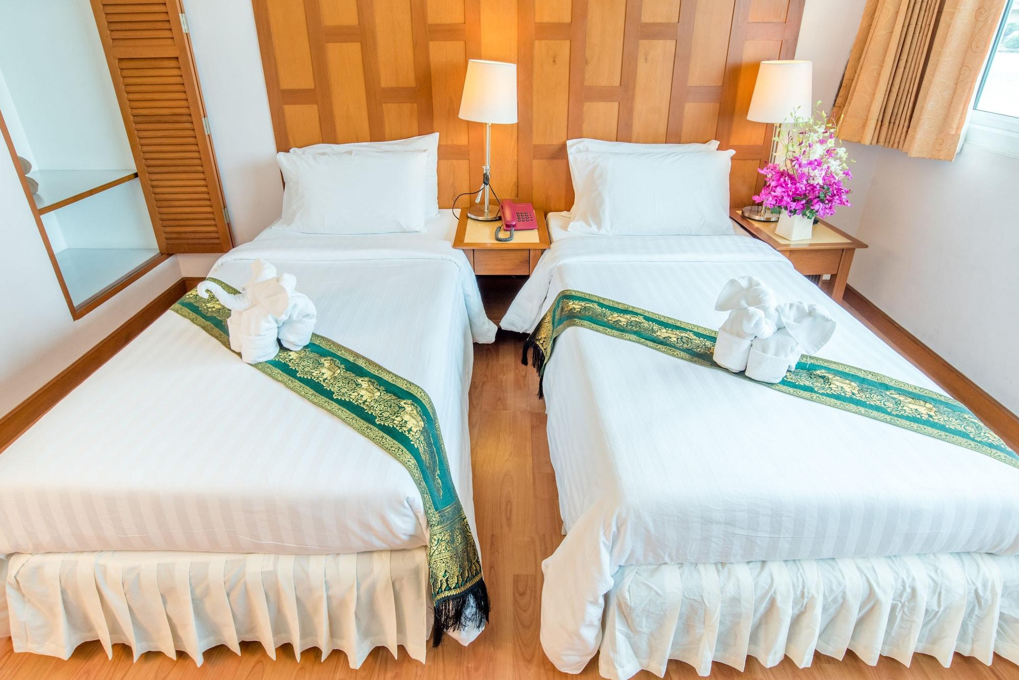 New Siam Riverside - Near Siriraj Hospital Banguecoque Exterior foto