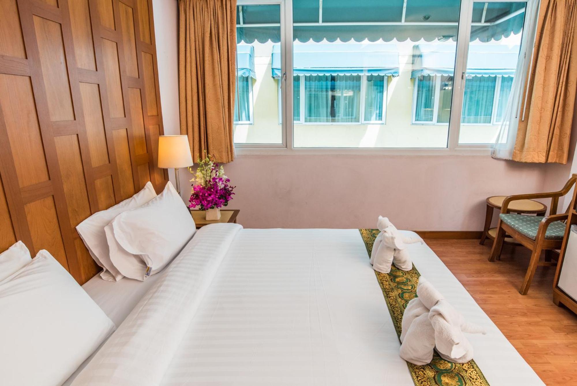 New Siam Riverside - Near Siriraj Hospital Banguecoque Exterior foto