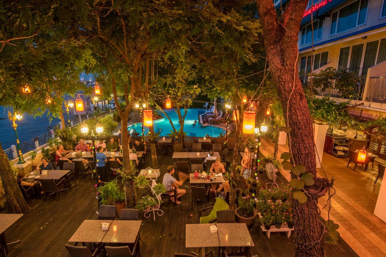 New Siam Riverside - Near Siriraj Hospital Banguecoque Exterior foto